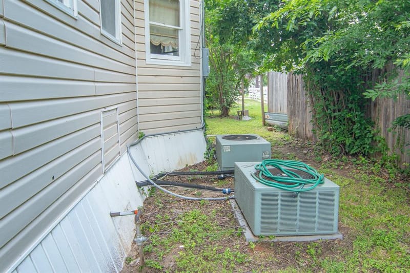 1512 Vincent Street, Brownwood TX 76801 - Photo 7