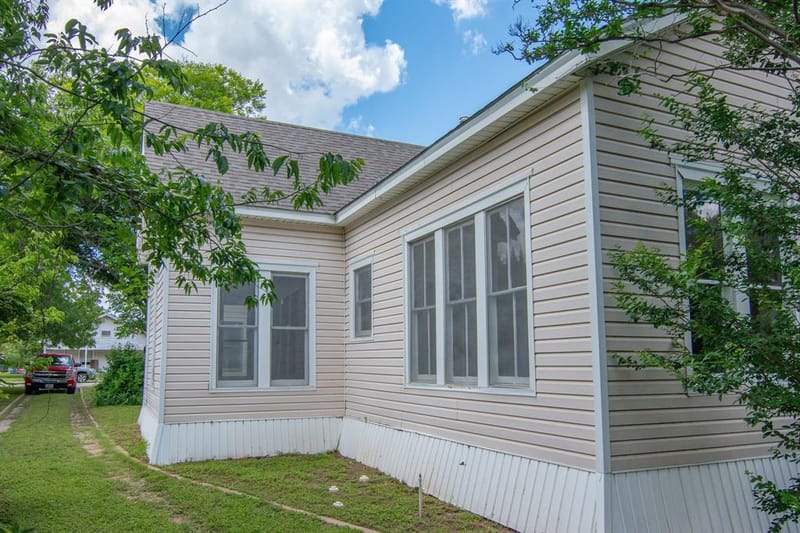 1512 Vincent Street, Brownwood TX 76801 - Photo 3
