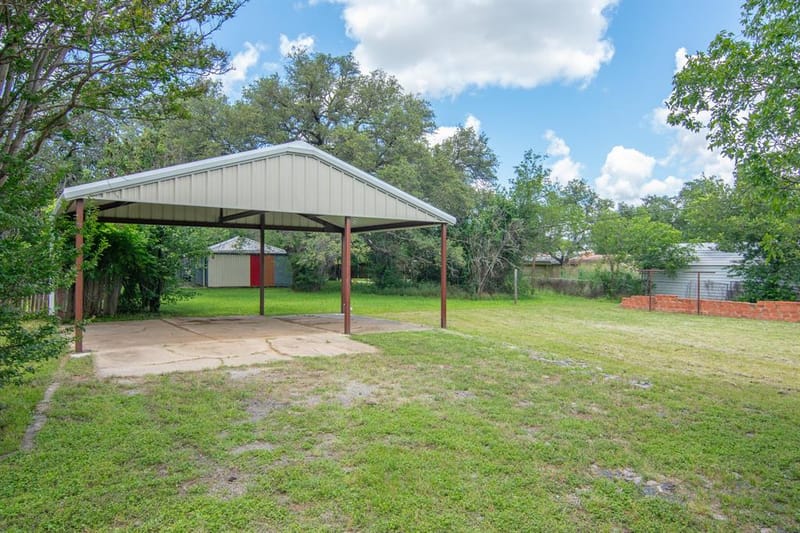 1512 Vincent Street, Brownwood TX 76801 - Photo 4