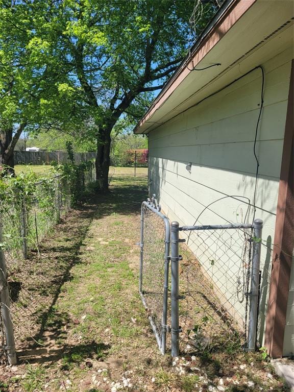 737 Luther Lane, Gun Barrel City TX 75156 - Photo 11