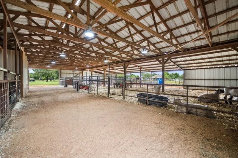 8085 Jackson Road, Krum TX 76249 - Photo 29