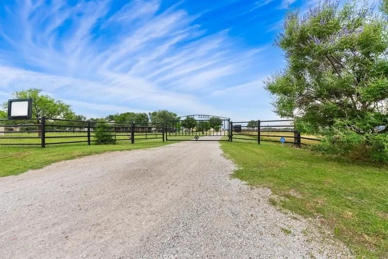 8085 Jackson Road, Krum TX 76249 - Photo 25