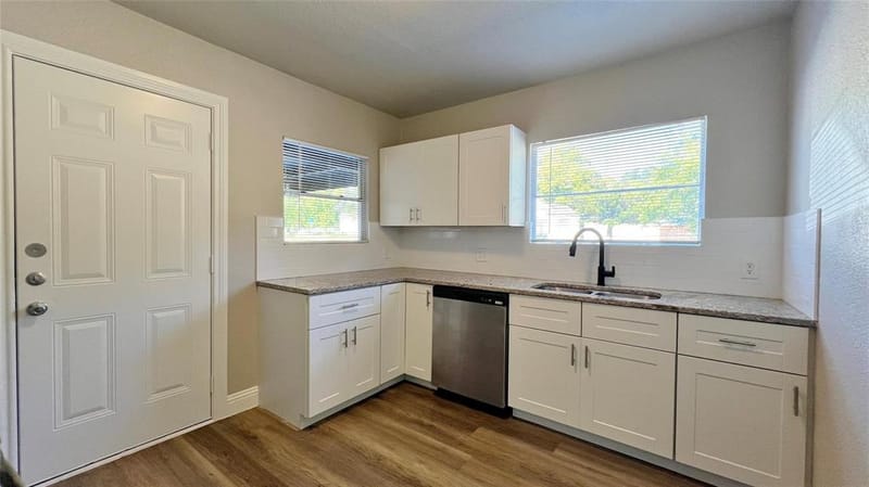 4133 Alamo Avenue, Fort Worth TX 76107 - Photo 6