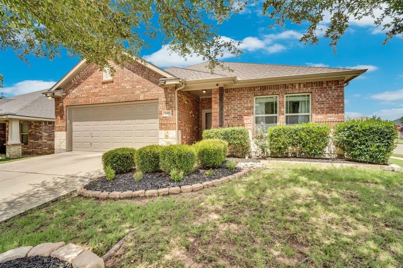 149 Valley Ranch Drive, Waxahachie TX 75165 - Photo 3