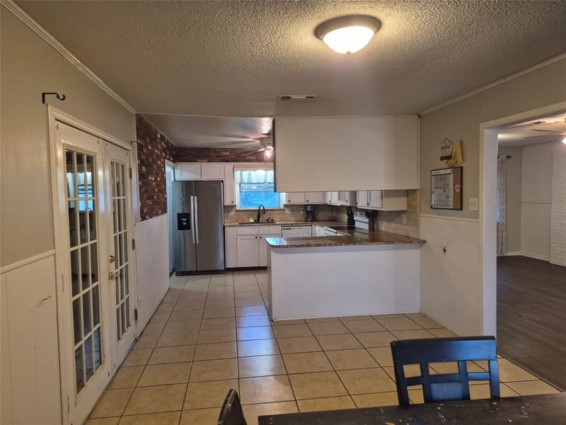 243 Weldon Drive, Woodway TX 76712 - Photo 6