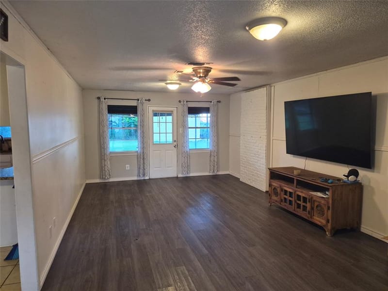 243 Weldon Drive, Woodway TX 76712 - Photo 3