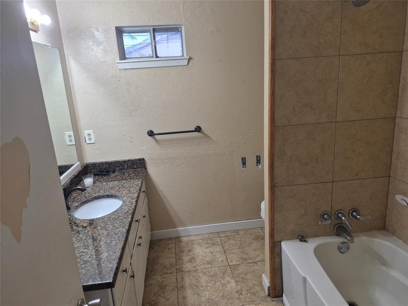 243 Weldon Drive, Woodway TX 76712 - Photo 10