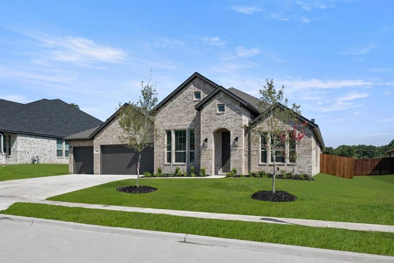 721 Stone Eagle Drive, Azle TX 76020 - Photo 2