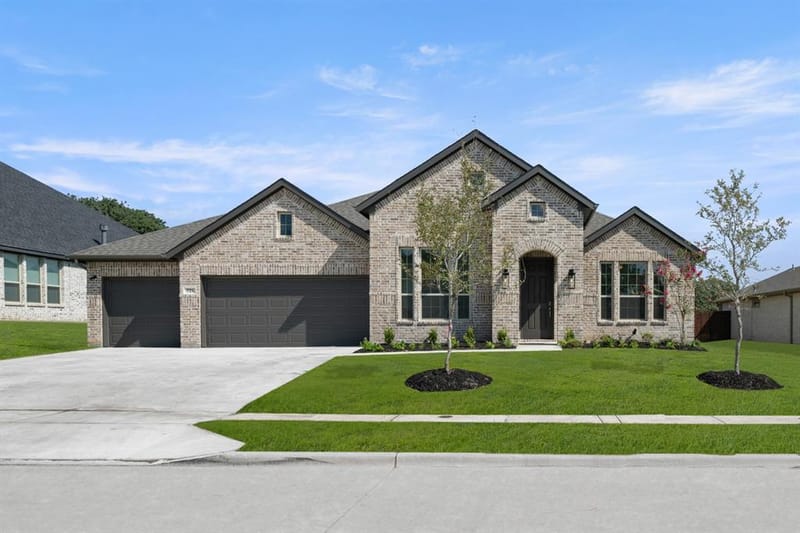 721 Stone Eagle Drive, Azle TX 76020