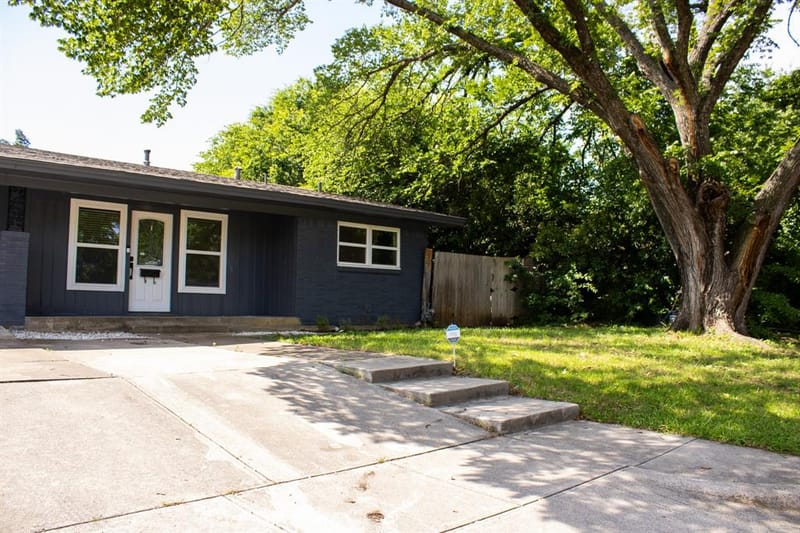 3825 W Spurgeon Street, Fort Worth TX 76133 - Photo 5