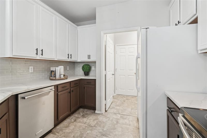 8601 Forest Highlands Drive, Plano TX 75024 - Photo 7