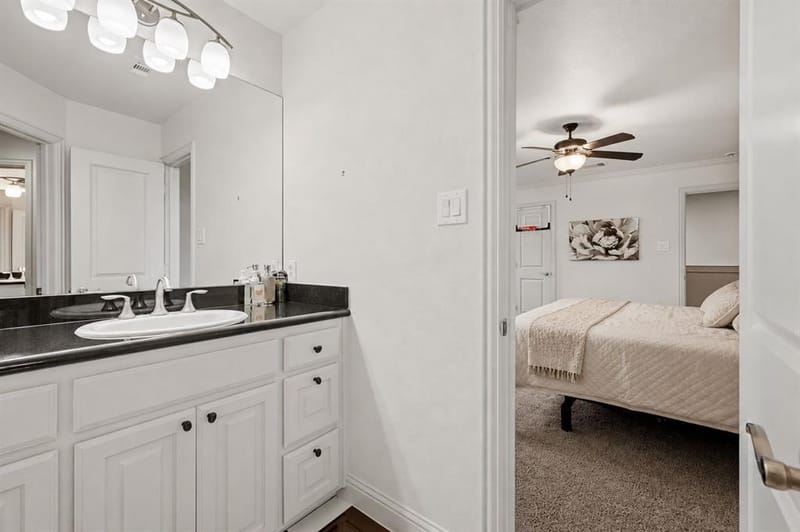 107 Iriquois Drive, Lake Kiowa TX 76240 - Photo 34