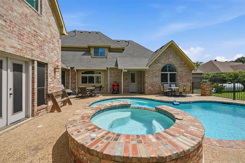 107 Iriquois Drive, Lake Kiowa TX 76240 - Photo 37