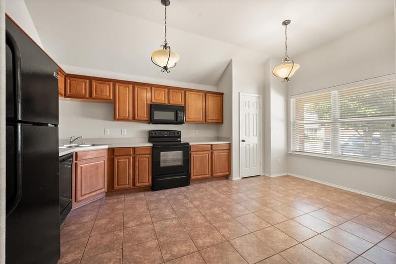 1405 Chase Trail, Mansfield TX 76063 - Photo 5