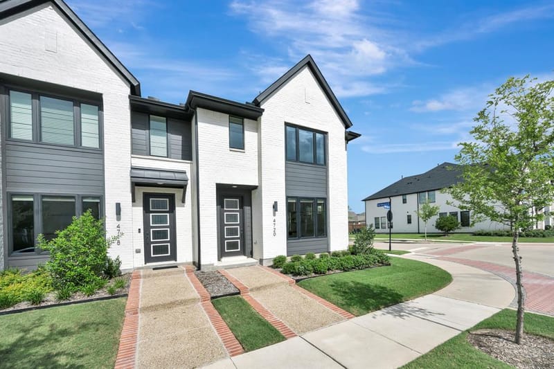 4720 Smokey Quartz Lane, Arlington TX 76005 - Photo 2