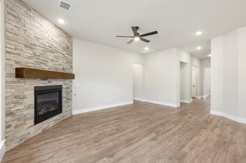 217 Rock Sparrow Lane, Alvarado TX 76009 - Photo 6