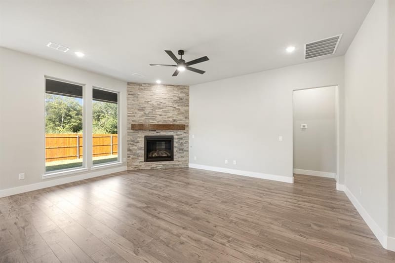 217 Rock Sparrow Lane, Alvarado TX 76009 - Photo 7