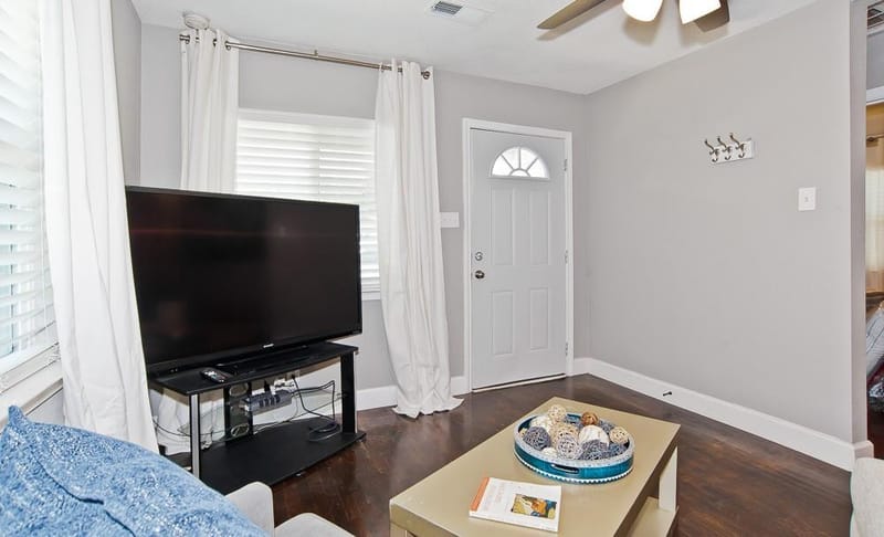 1810 Shaw Street, Dallas TX 75212 - Photo 4