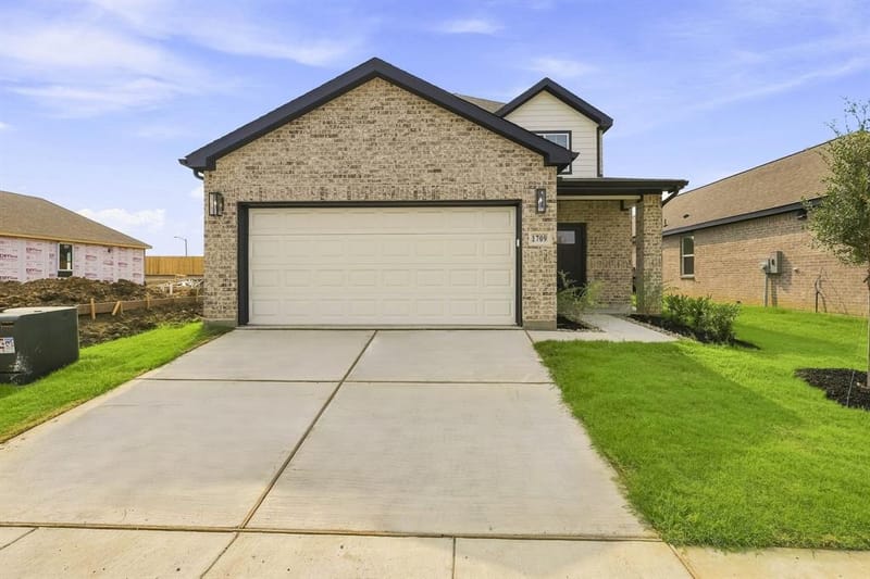 1709 Romans Road, Ennis TX 75119