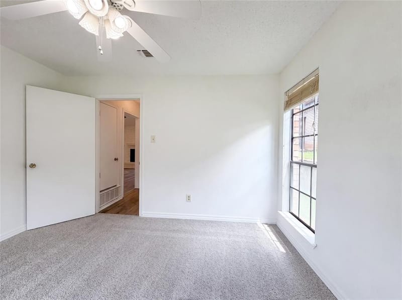 5719 Stage Line Drive, Arlington TX 76017 - Photo 13