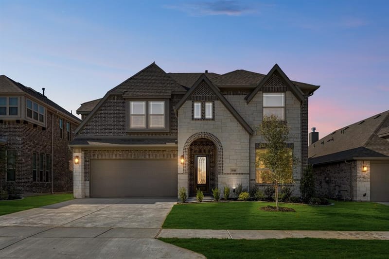 1040 Snowy Owl Drive, Alvarado TX 76009 - Photo 2