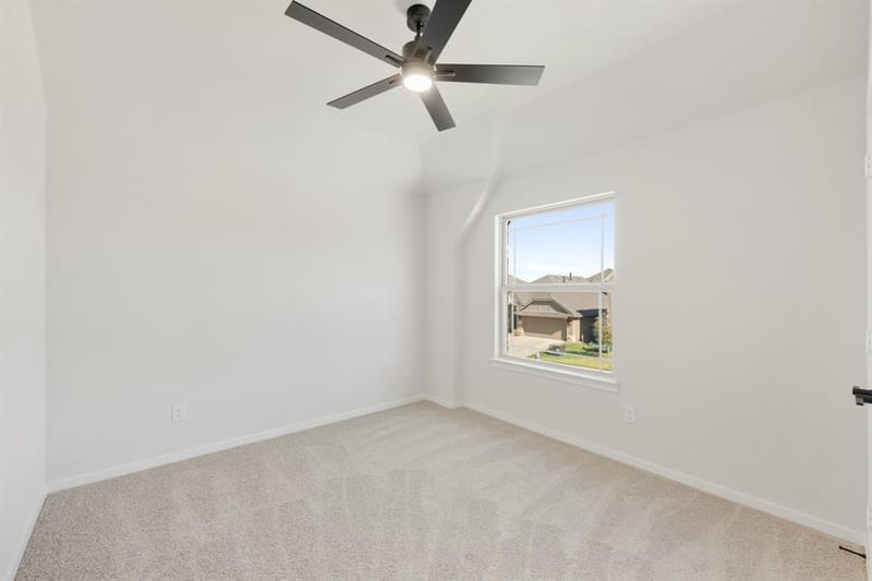 1040 Snowy Owl Drive, Alvarado TX 76009 - Photo 26