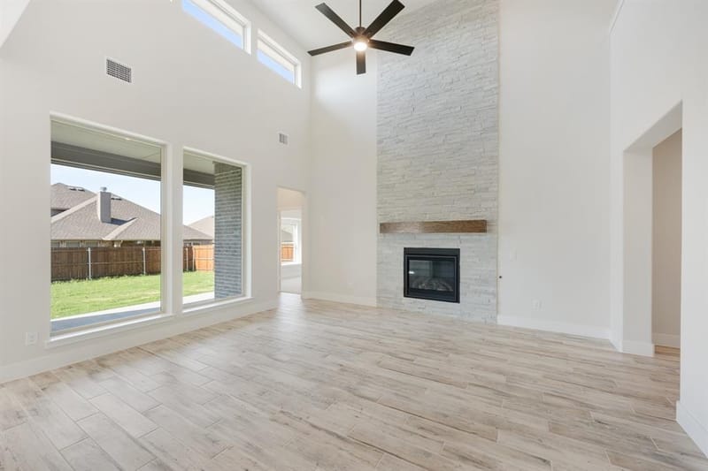 1040 Snowy Owl Drive, Alvarado TX 76009 - Photo 7