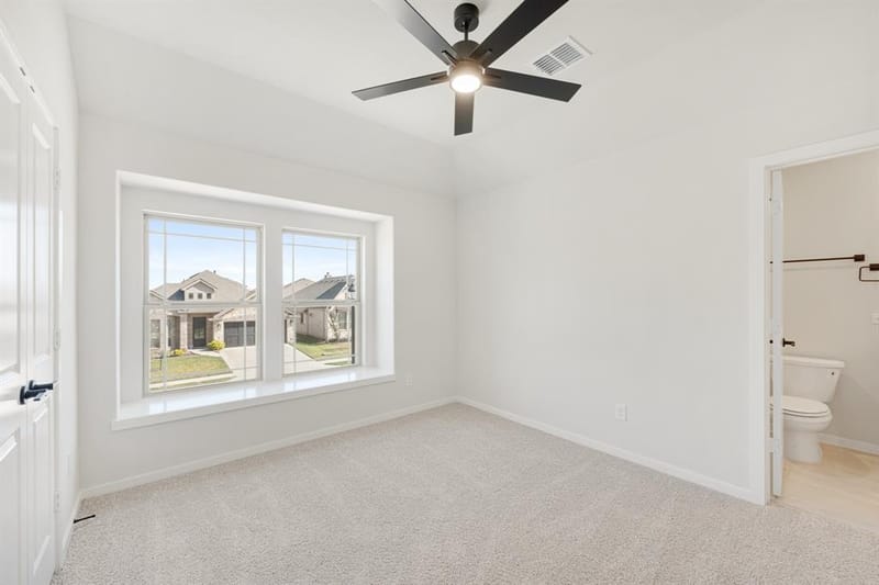 1040 Snowy Owl Drive, Alvarado TX 76009 - Photo 28