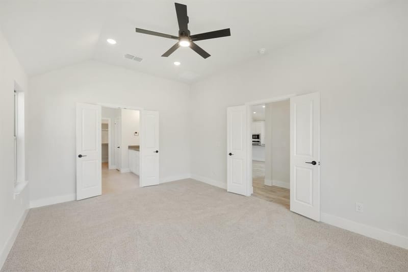1040 Snowy Owl Drive, Alvarado TX 76009 - Photo 15
