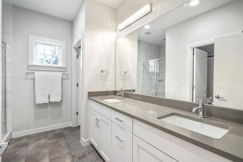 656 Bishop Heights Lane, Dallas TX 75208 - Photo 12