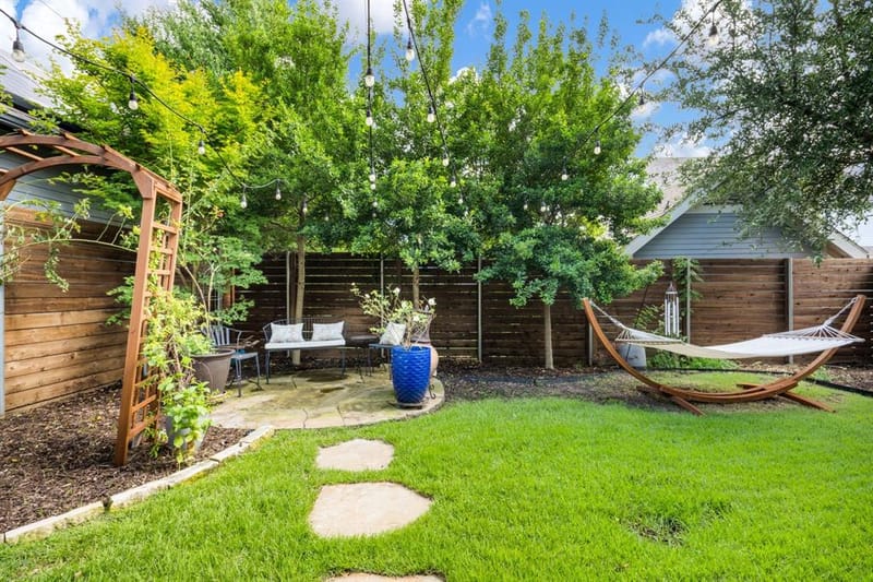 656 Bishop Heights Lane, Dallas TX 75208 - Photo 19