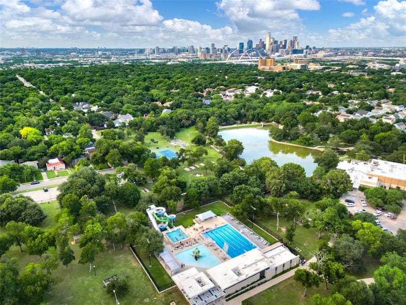 656 Bishop Heights Lane, Dallas TX 75208 - Photo 29