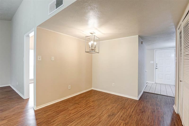 620 Nora Lane, DeSoto TX 75115 - Photo 9