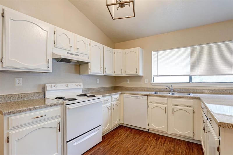 620 Nora Lane, DeSoto TX 75115 - Photo 8