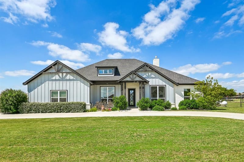 6517 Leo Lane, Godley TX 76044 - Photo 2