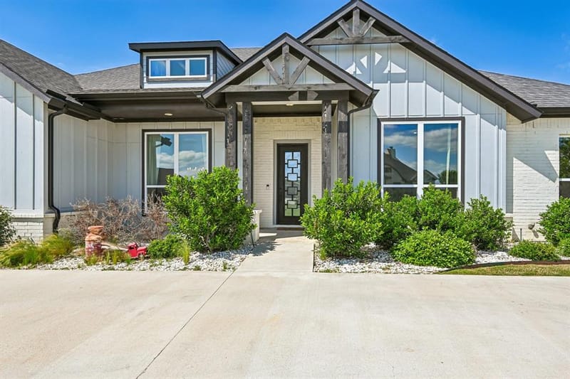 6517 Leo Lane, Godley TX 76044 - Photo 3