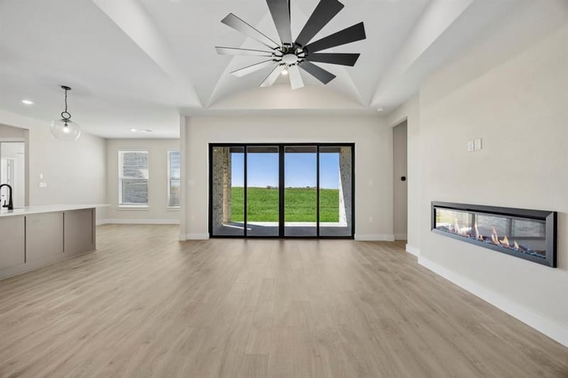 7449 County Road 1127, Godley TX 76044 - Photo 8