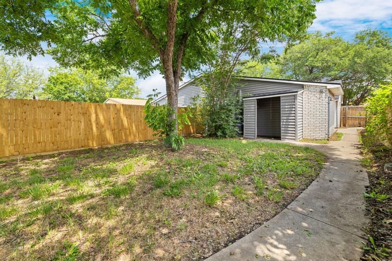 4627 Chapman Street, The Colony TX 75056 - Photo 5
