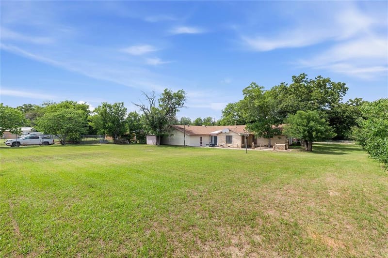 500 E Ham Avenue, De Leon TX 76444 - Photo 17