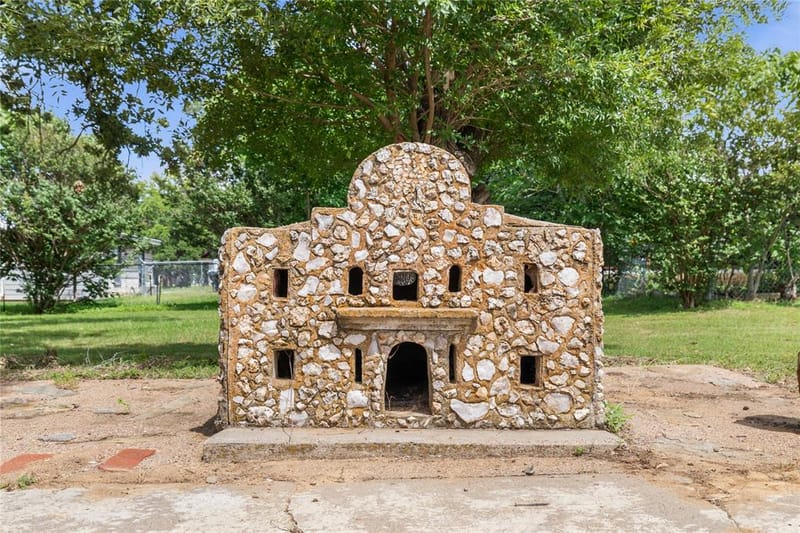 500 E Ham Avenue, De Leon TX 76444 - Photo 12