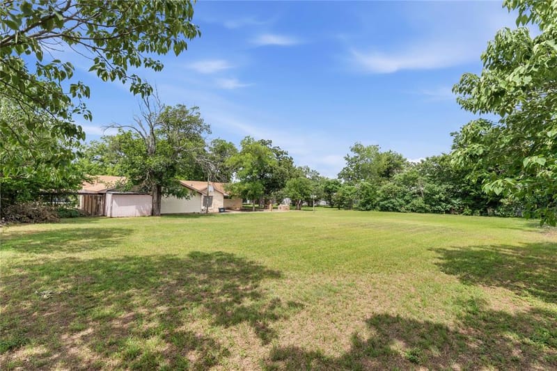 500 E Ham Avenue, De Leon TX 76444 - Photo 18