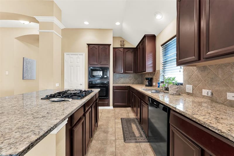 512 Turnstone Drive, Little Elm TX 75068 - Photo 17