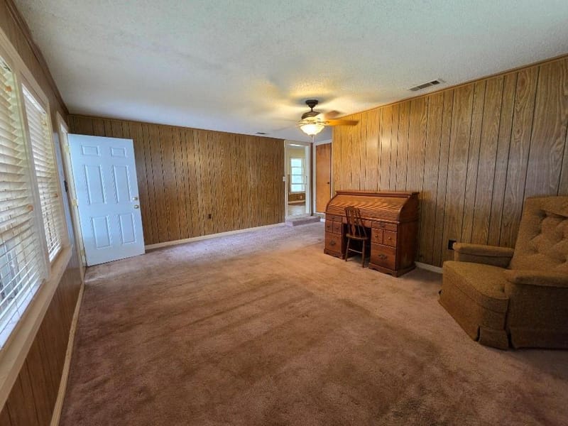 215 Woodard Avenue, Cleburne TX 76033 - Photo 6