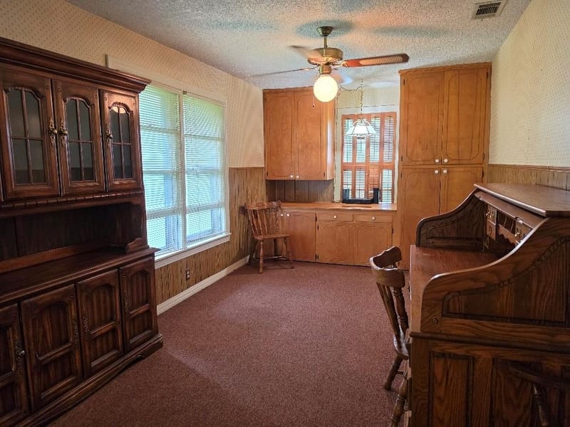 215 Woodard Avenue, Cleburne TX 76033 - Photo 11