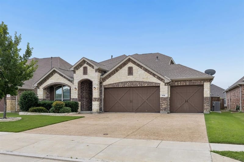 2726 Salt Creek Way, Celina TX 75078 - Photo 2