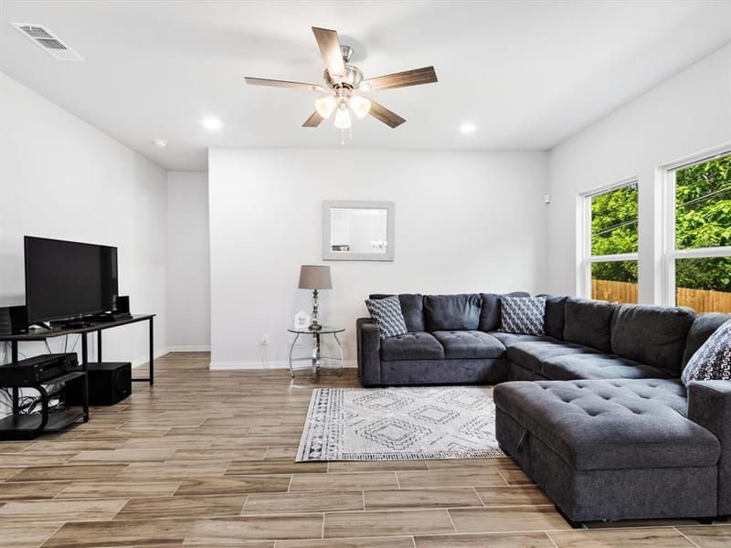 2963 Simpson Stuart Road, Dallas TX 75241 - Photo 17