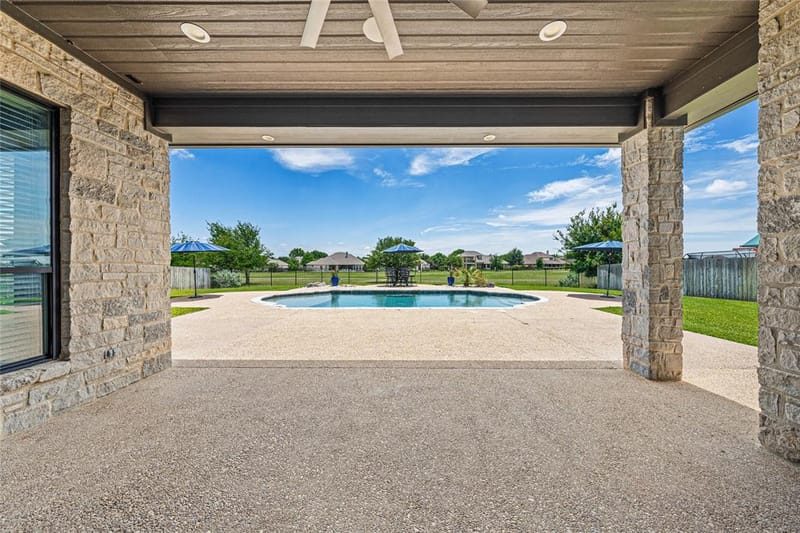104 Chalet Lane, Waco TX 76712 - Photo 35
