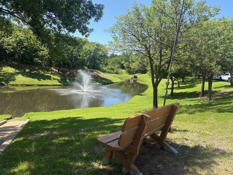 1004 Bridges Drive, Arlington TX 76012 - Photo 27