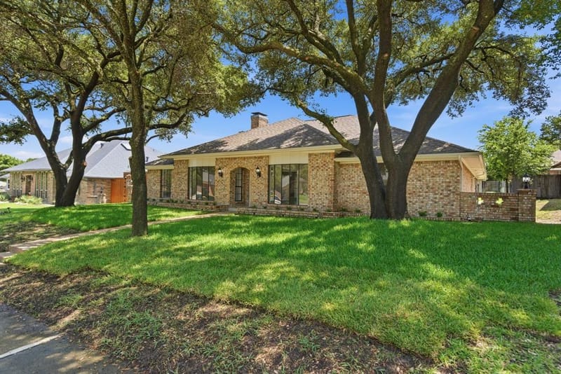 3104 Pinehurst Drive, Plano TX 75075 - Photo 2