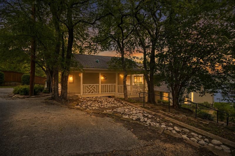 8960 Dickson Road, Fort Worth TX 76179 - Photo 2
